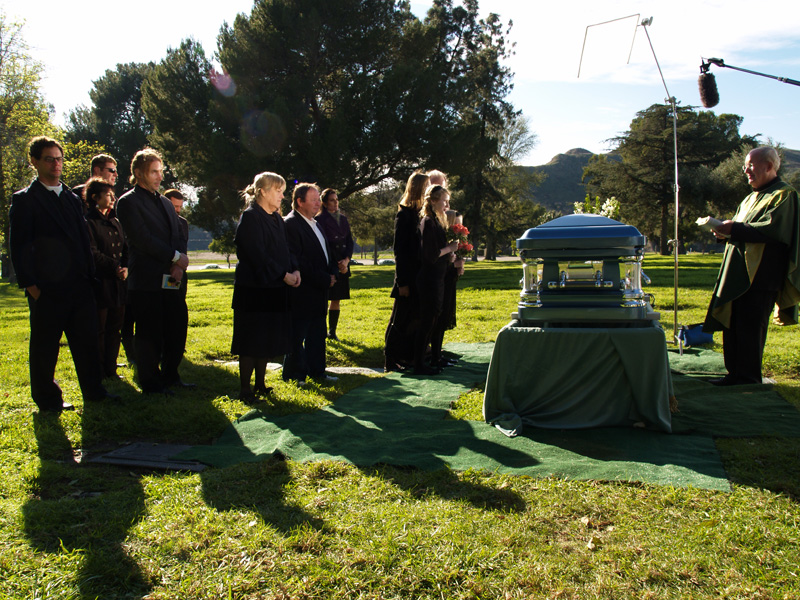 33mourners