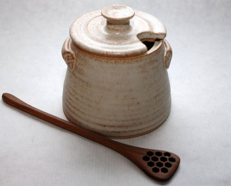Honeypot with Rosewood Honeycomb Spoon